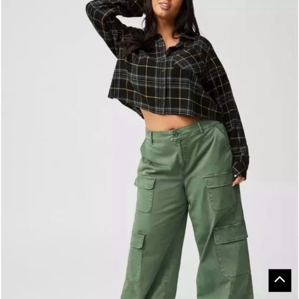 Torrid 12R High Rise Baggy Cargo Pants